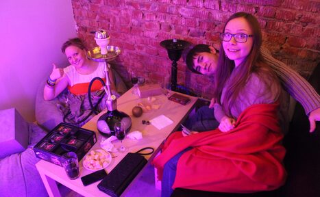 Арендовать Tesla Lounge Мини-лофт с настольным футболом