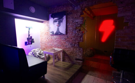 Арендовать Tesla Lounge Кальянная с квестами