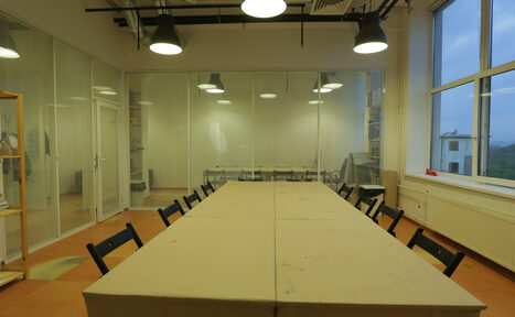 Арендовать Пространство с большим столом