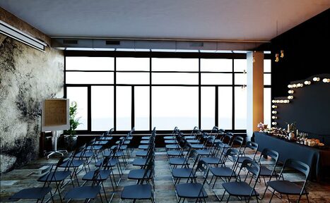 Арендовать Apriori Photo Темный лофт с панорамными окнами