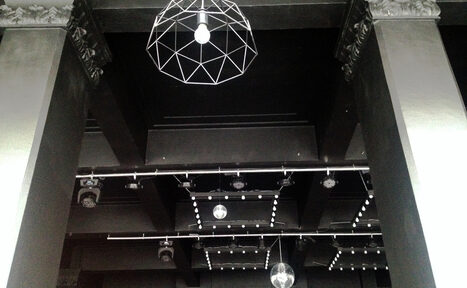 Арендовать Школа танцев Dance First Зал с передвижными зеркалами