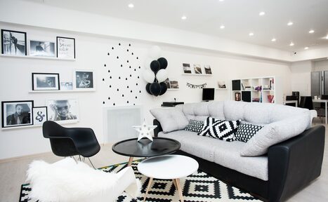 Арендовать Арт-лофт Окошки. Лофт-квартира с кухней