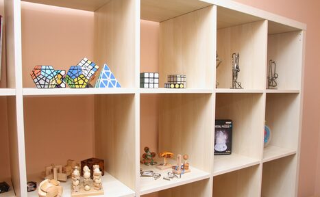 Арендовать StartON Китайская комната с диванчиками