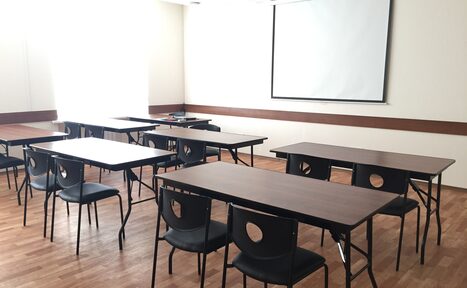 Арендовать Учебная аудитория на Василеостровской