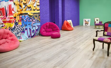 Арендовать Apriori Photo Разноцветный лофт 