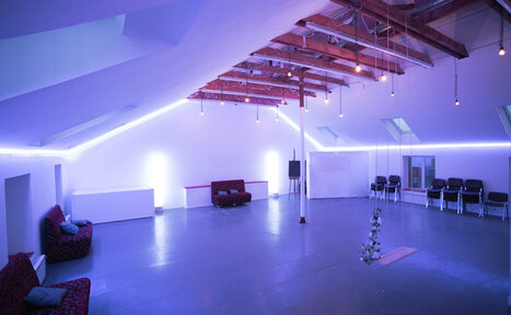 Арендовать Лофт Самотёка Лофт-трансформер на мансарде 