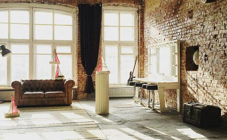 Арендовать Лофт Фарфор. Лофт в здании 18 века