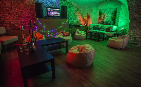 Арендовать Наш Лофт Зал с кирпичными сводами в центре