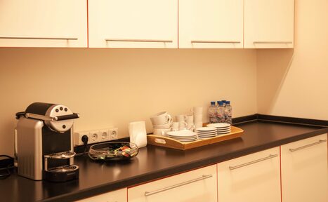 Арендовать Переговорная комната на 8 человек