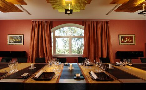 Арендовать Дача Линдстрема Пространство с бильярдом