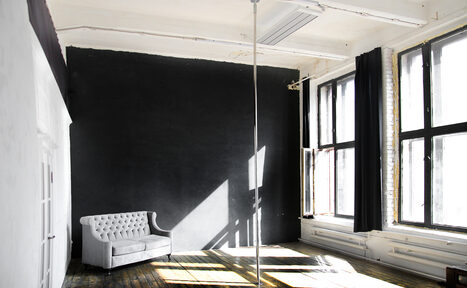 Арендовать Citrusfoto Зал 60 кв.м. с фотооборудованием