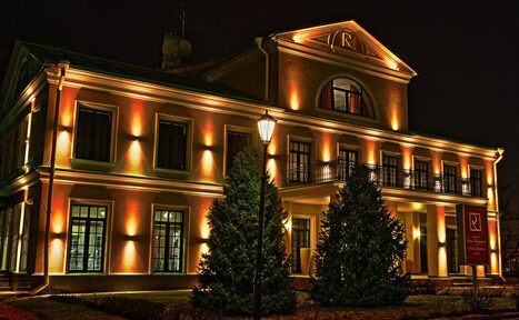 Арендовать Дача Линдстрема Трехэтажный комплекс