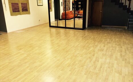 Арендовать Studio 786 Гостинная комната