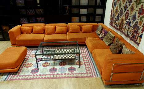 Арендовать Studio 786 Зал с большим столом