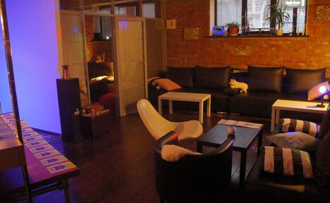 Арендовать Уютный кинотеатр на 80 человек