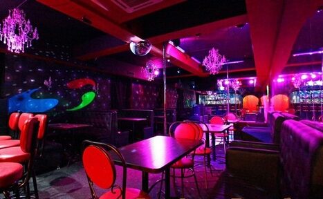 Арендовать Лофт с сауной и барной стойкой