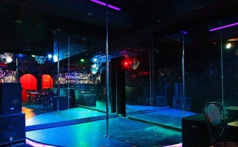 Арендовать Лофт с сауной и барной стойкой