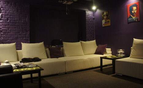 Арендовать Мини-кинотеатр с играми и кальяном