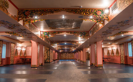 Арендовать Вернисаж холл. Зал в русском стиле