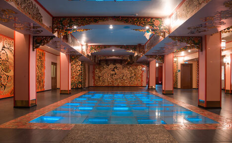 Арендовать Вернисаж холл. Зал в русском стиле