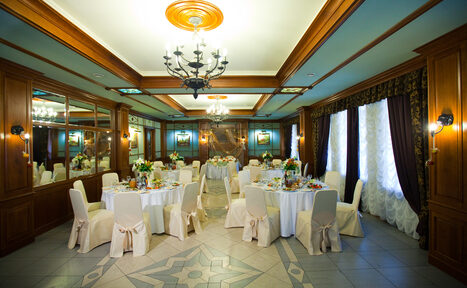 Арендовать Lancaster Court Hotel