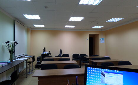 Арендовать АНО, автошкола Учебный центр Класс с партами