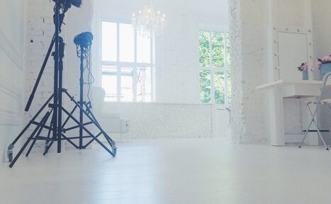 Арендовать StBrown Зал с белоснежным интерьером