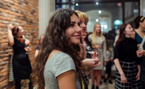 Арендовать Зал для презентаций с гримерками