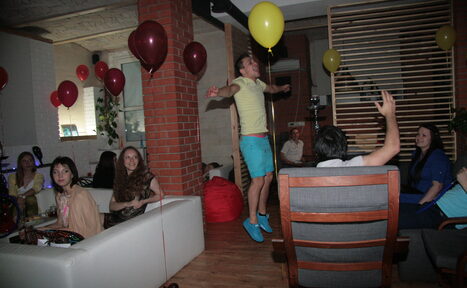 Арендовать Лофт с барной стойкой