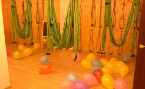 Арендовать Йога Свиблово Йога-зал с зеркалами и веревками