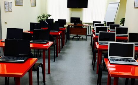Арендовать ГК «Ценный Контракт» Класс с компьютерами и ЖК панелью