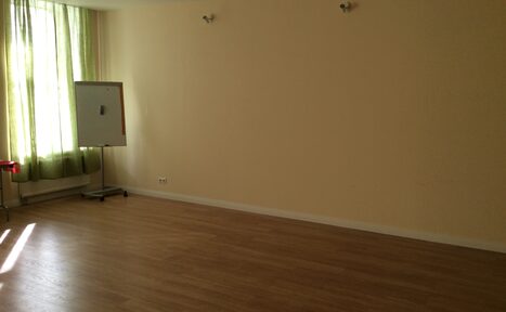 Арендовать Зал для йоги, тренингов