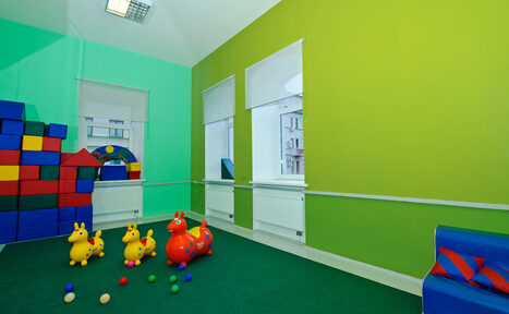 Арендовать Пампа Грин детский клуб Зал с зеркалом