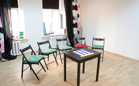 Арендовать Коворкинг-студия Парадная лестница