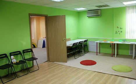 Арендовать Центр развития Древо Две комнаты в детском центре