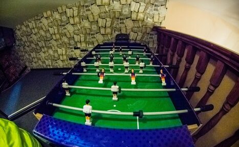 Арендовать Кафе Музея Гараж Комната с телевизором и приставками