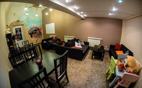 Арендовать Кафе Музея Гараж Зал с аквариумом для небольшой компании