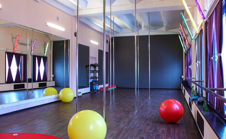 Арендовать Anix dance