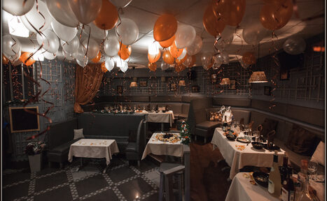 Арендовать Полная аренда кафе во дворике