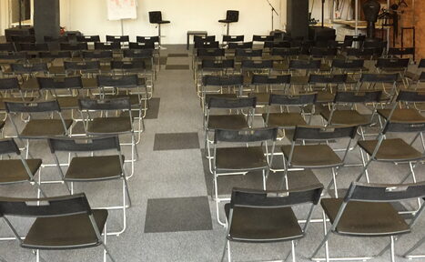 Арендовать Модный лофт с высокими потолками