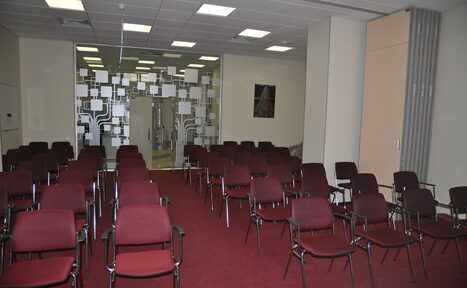 Арендовать Конференц-зал с мультимедиа