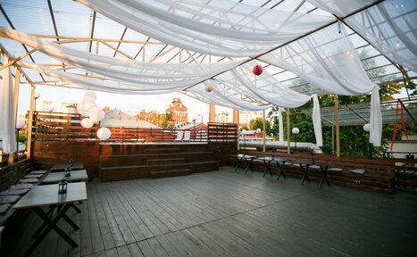 Арендовать Loft LEVEL 19 на заводе Кристалл. Крыша для вечеринок