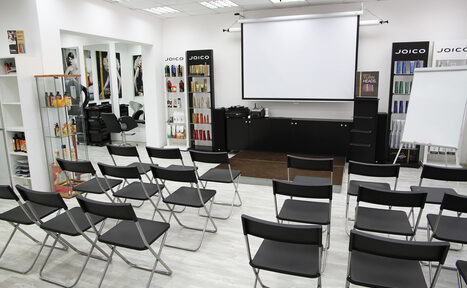 Арендовать JOICO Зал в бизнес-центре на пару часов