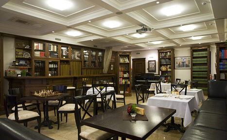 Арендовать Дом на Патриарших Дизайнерское помещение в стиле классицизм