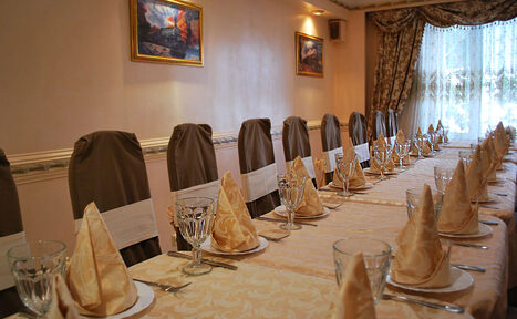 Арендовать Ресторан Паровоз Банкетный зал с железной дорогой