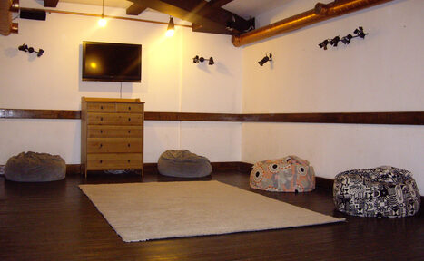 Арендовать Luckyspace Оборудованный тренинг-зал в центре Москвы