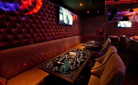 Арендовать Republic Hall Караоке зона с vip-залом