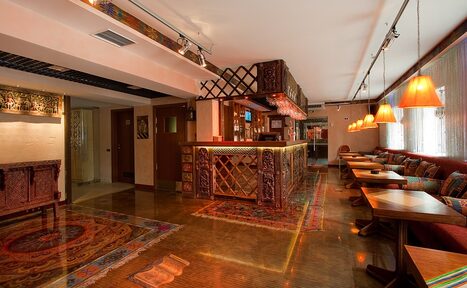 Арендовать Red Stars Hotel Банкетный зал с летней верандой