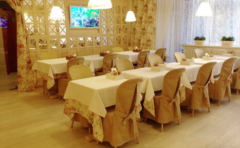 Арендовать Red Stars Hotel Банкетный зал с летней верандой