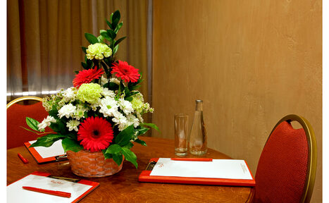 Арендовать Red Stars Hotel Конференц-зал, банкетный зал